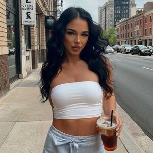 Hi I’m Randi ♥️